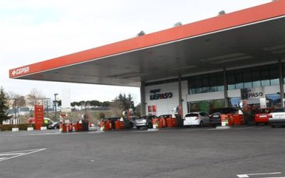 El precio de los combustibles se hace insoportable para gasolineras y clientes.