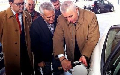 Poio estrena el primer surtidor de autogas.