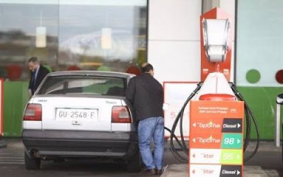 La gasolina y el gasóleo cierran enero con subidas de hasta el 2%.