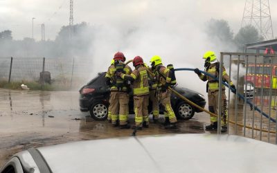 Gasmoción y los bomberos del Ayuntamiento de Valencia realizan pruebas de seguridad en caso de incendio en vehículos GLP