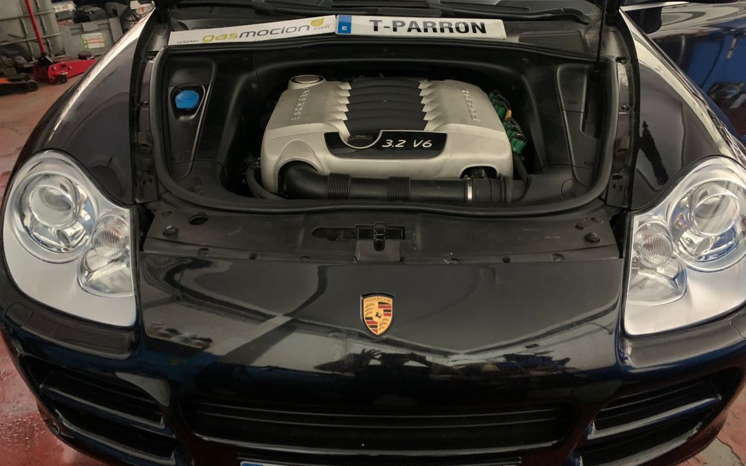 Porsche Cayenne V6